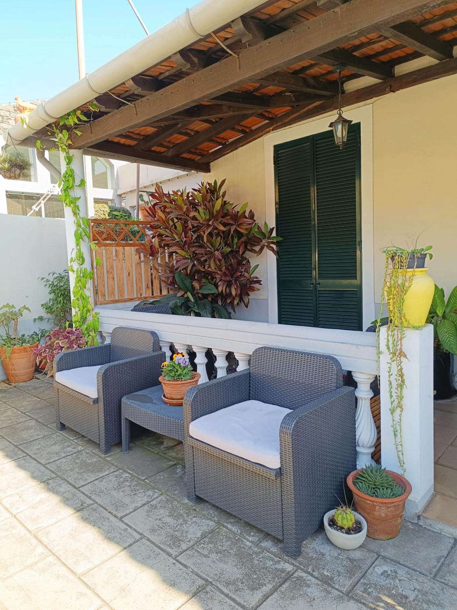 Home & Flower - Private Bedrooms Funchal Exteriör bild