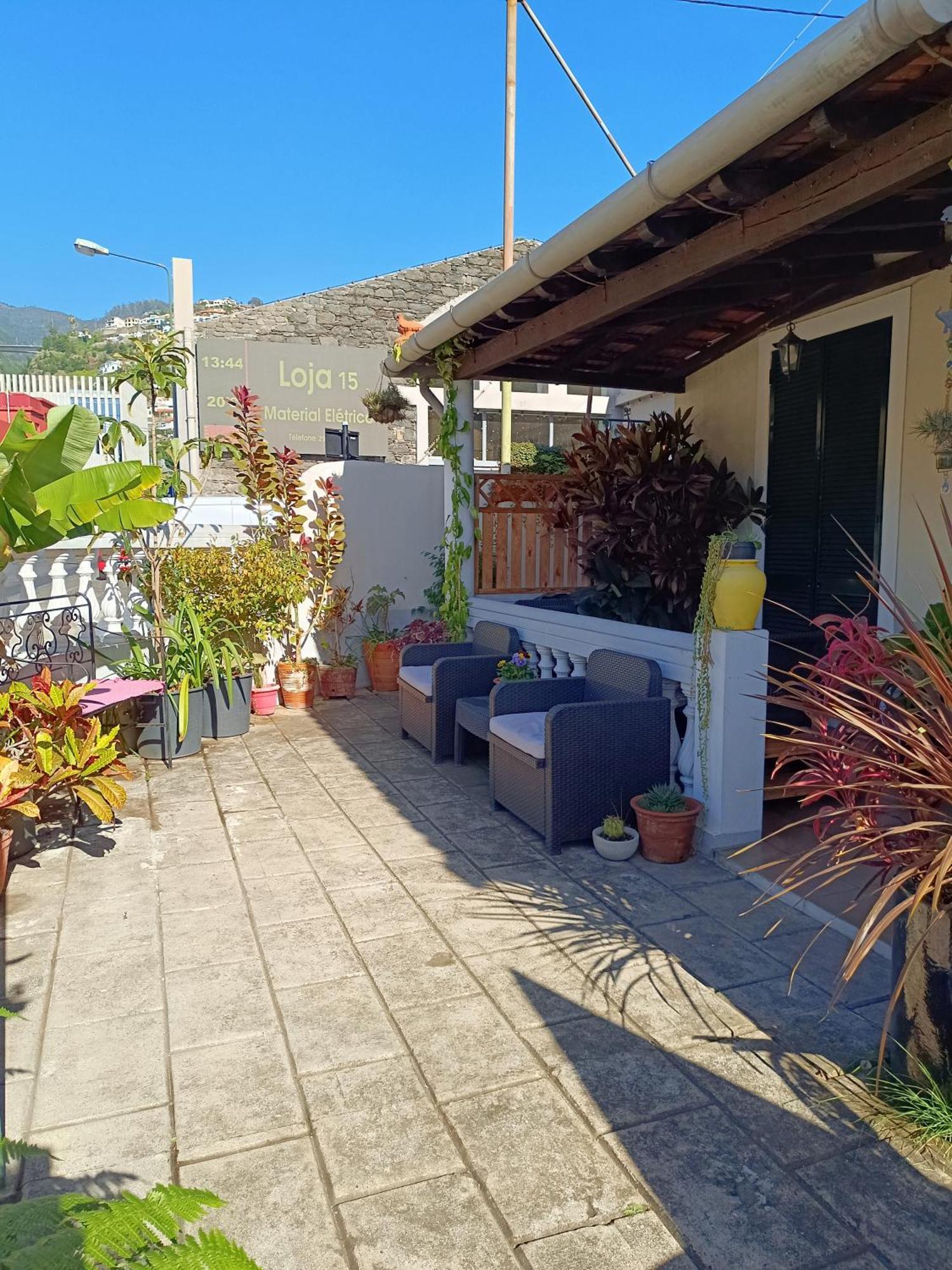 Home & Flower - Private Bedrooms Funchal Exteriör bild